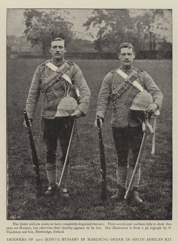 Soldati del 14° (Kings) Ussari in Ordine di Marcia con Equipaggiamento Sudafricano da English Photographer