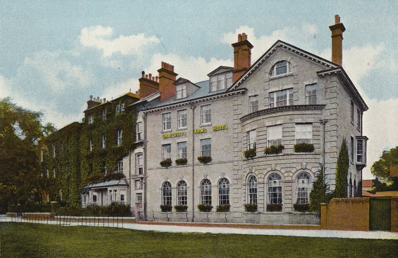 University Arms Hotel, Cambridge da English Photographer