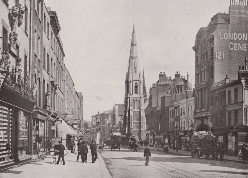 Westminster Bridge Road, con la Christ Church da English Photographer