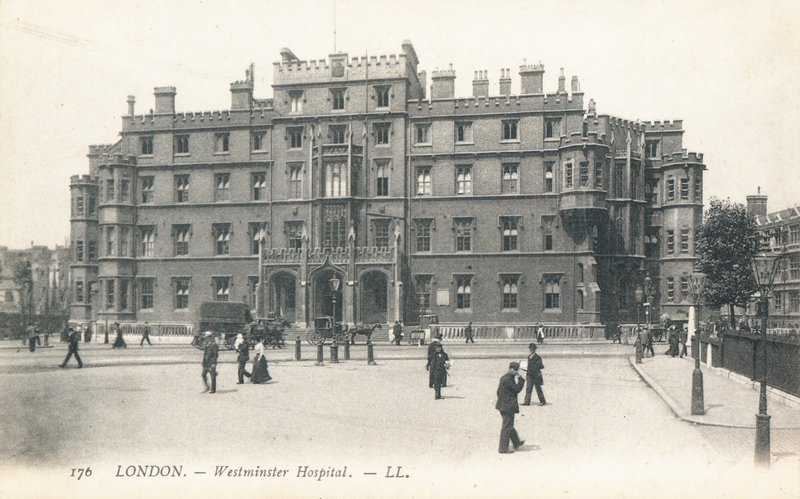 Ospedale di Westminster a Westminster da English Photographer