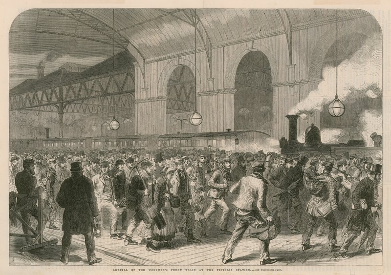 Arrivo del treno dei lavoratori alla stazione di Victoria da English School