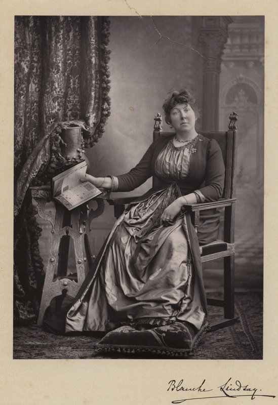 Blanche Lindsay, artista e poetessa inglese da English School