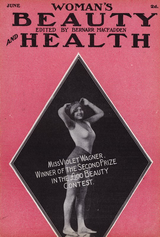 Copertina di un numero della rivista Woman