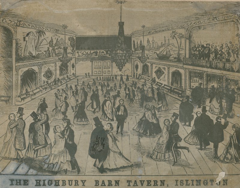 Vista generale delle persone alla Highbury Barn Tavern da English School
