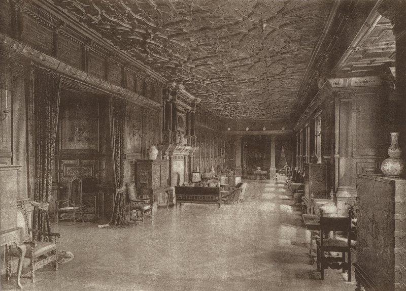 Hatfield House, La lunga galleria da English School