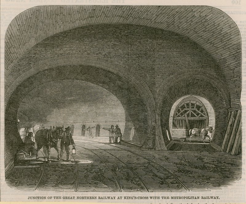 Incrocio della Great Northern Railway a Kings Cross con la Metropolitana da English School