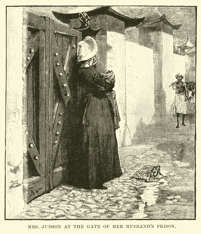 La signora Judson al cancello della prigione di suo marito da English School