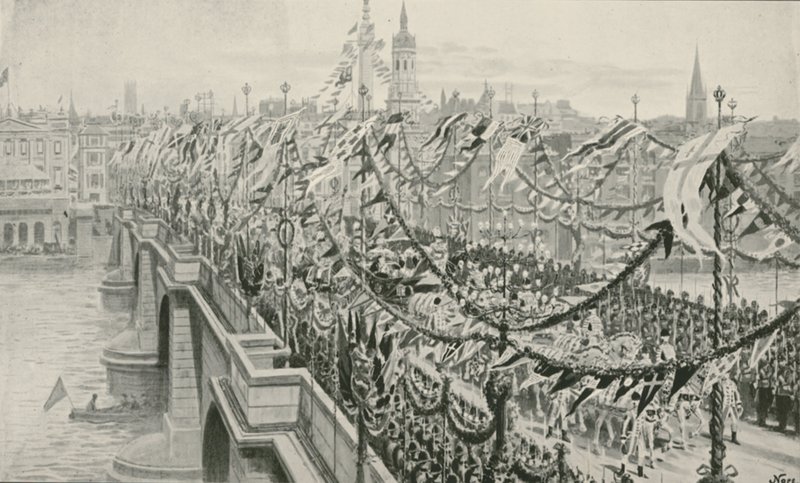La processione del Giubileo di Diamante attraversa il London Bridge da English School
