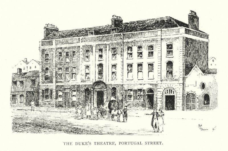 Teatro del Duca, Via Portugal da English School