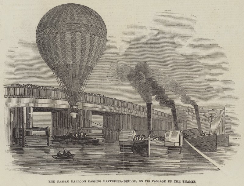 Il Pallone Nassau che Passa il Ponte di Battersea, nel suo Passaggio sul Tamigi da English School