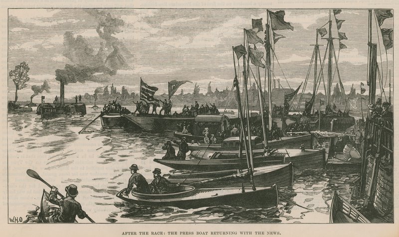 La barca della stampa che ritorna con le notizie da English School