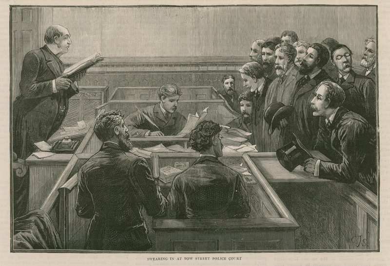 I recenti disordini a Londra: Giuramento al Tribunale di Bow Street da English School
