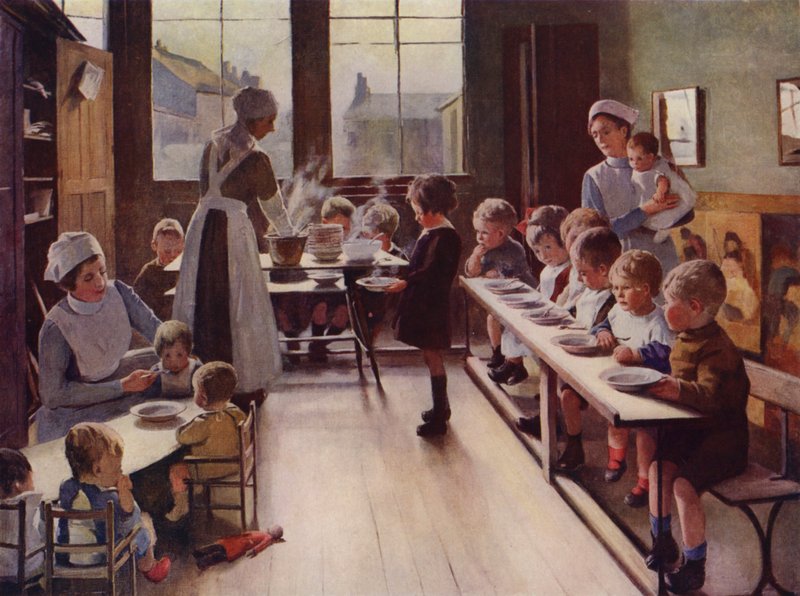 Bambini piccoli a pranzo in un asilo nido da English School