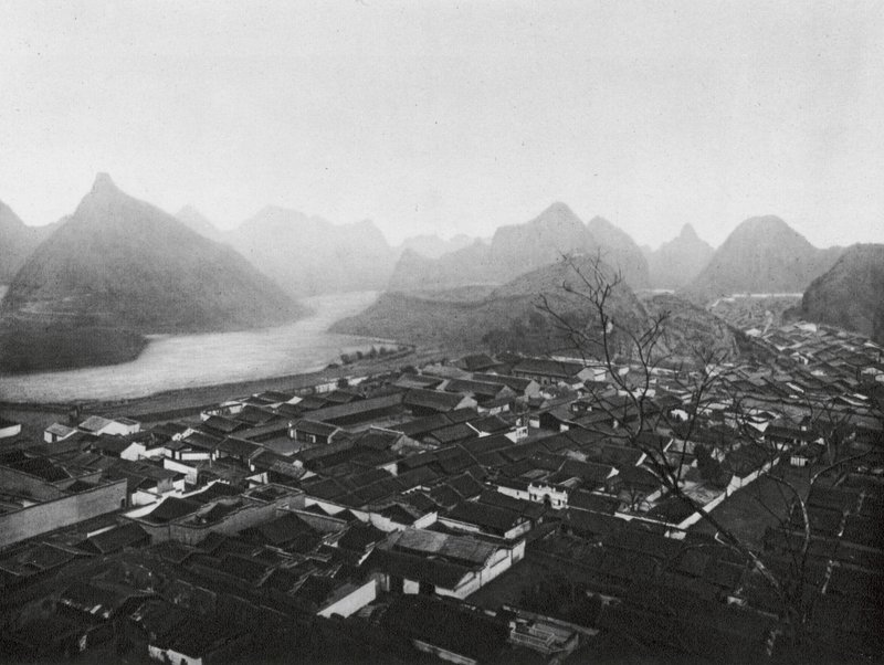 Kueilinfu, Kuangsi, Kueilin, la capitale provinciale, Vista verso nord-ovest da Ernst Boerschmann