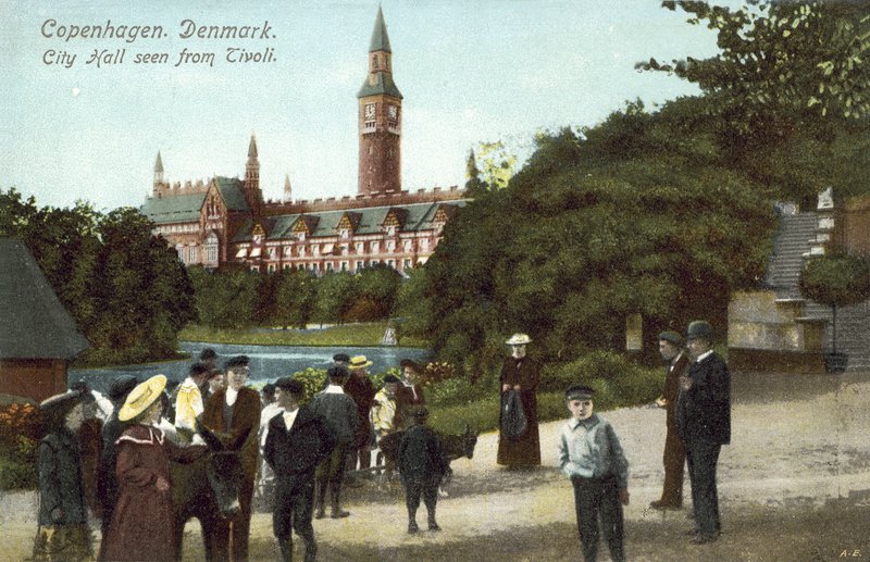 Copenaghen, Danimarca, Municipio, visto da Tivoli da European Photographer