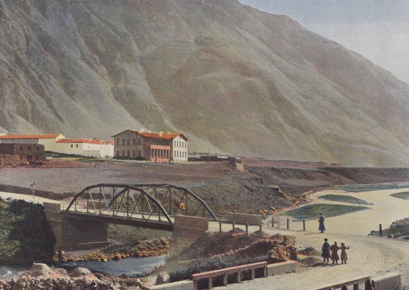 Stazione di Lars, strada militare della Georgia da European Photographer