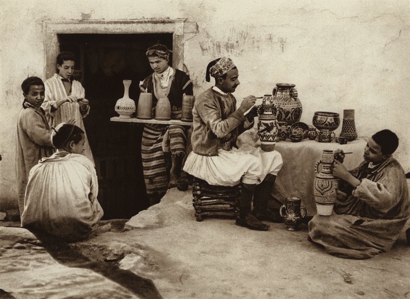 Tunisi, capanna del vasaio da European Photographer
