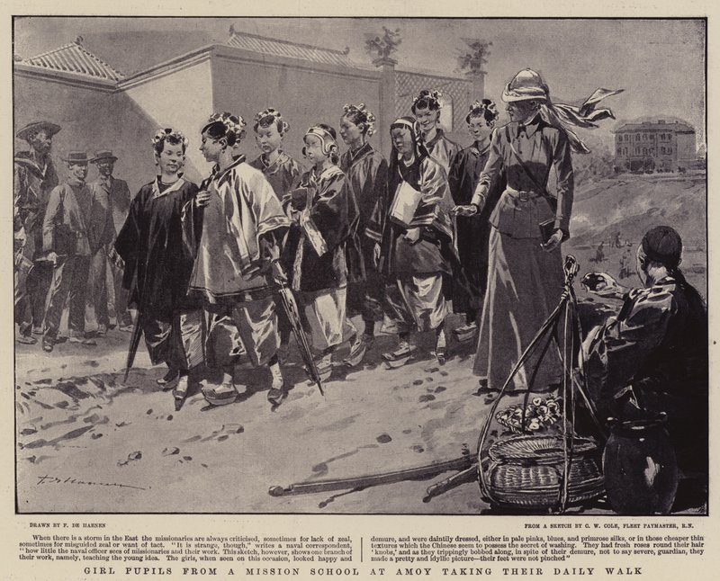 Ragazze alunne di una scuola missionaria ad Amoy durante la loro passeggiata quotidiana da Frederic de Haenen