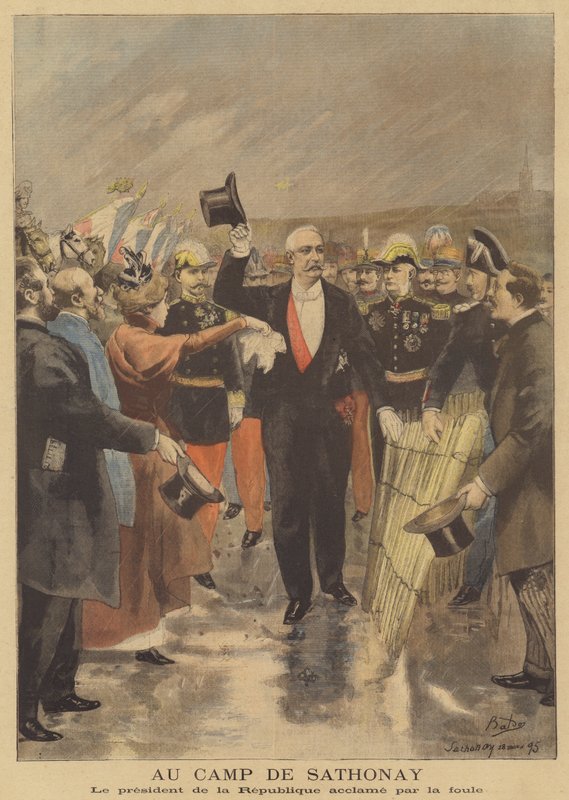 Il Presidente Faure acclamato dalla folla al Camp de Sathonay da French School