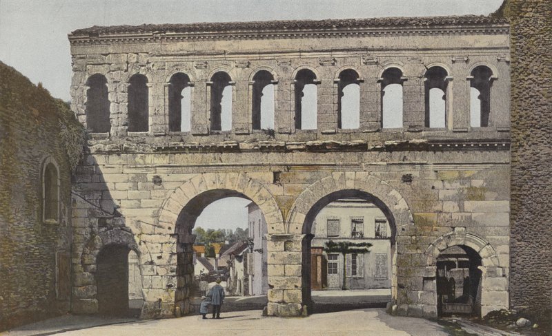 Autun, Porta Saint-Andre, Insieme da French Photographer