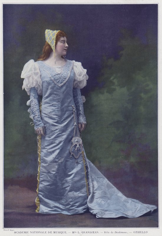 Louise Grandjean come Desdemona in Otello da French Photographer