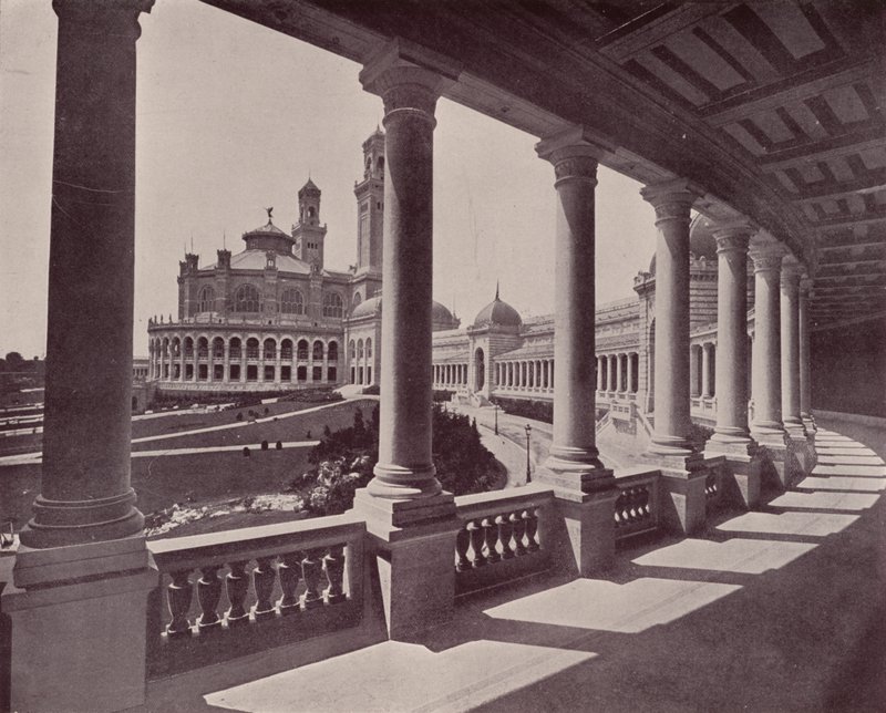 Parigi: Galleria circolare del Palazzo del Trocadero da French Photographer