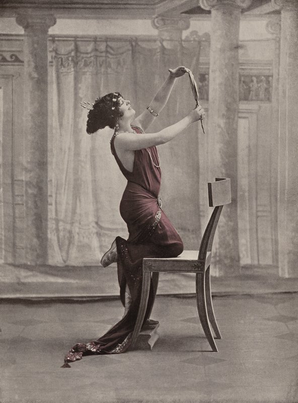 Regina Badet, attrice comica francese da French Photographer