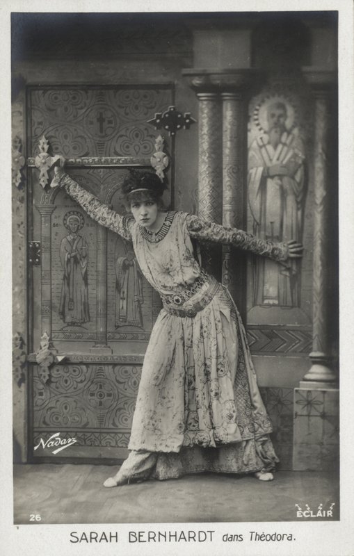Sarah Bernhardt come Imperatrice Teodora da French Photographer