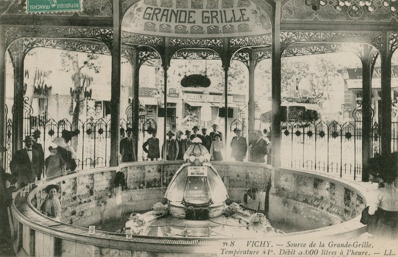 Fonte della sorgente Grand Grille a Vichy da French Photographer