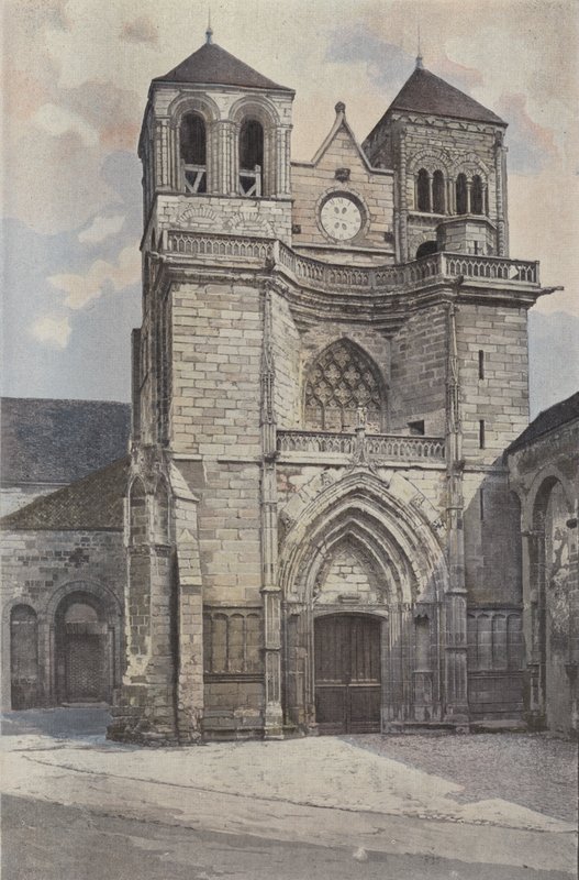 Souvigny, Chiesa, Facciata ovest da French Photographer
