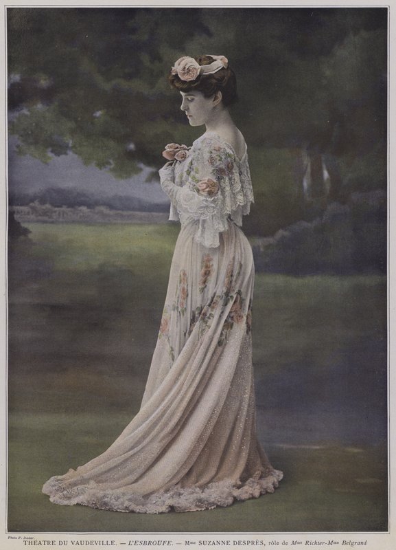Suzanne Despres come Mademoiselle Richter in L