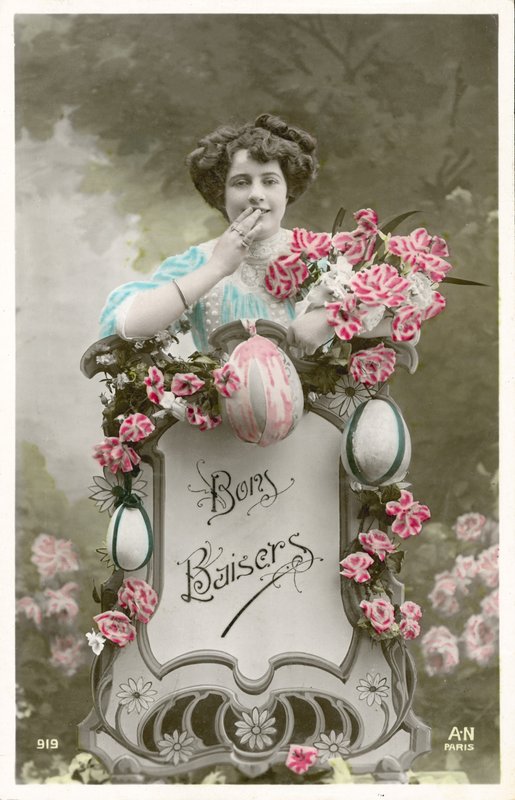 Donna con fiori e uova (foto a colori) da French Photographer