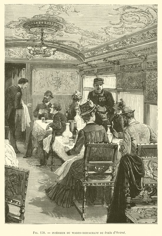 Interno del vagone ristorante del treno d