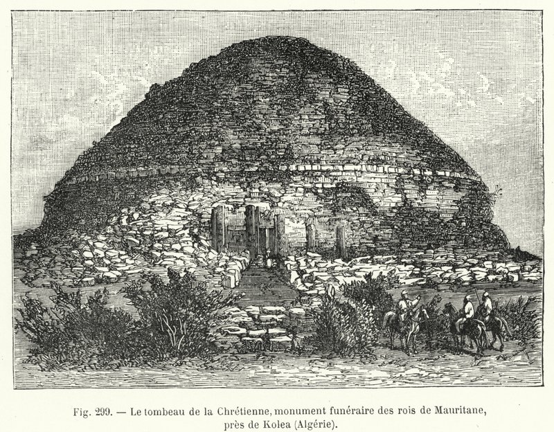 La tomba della Cristiana, monumento funerario dei re di Mauritania, vicino a Kolea, Algeria da French School