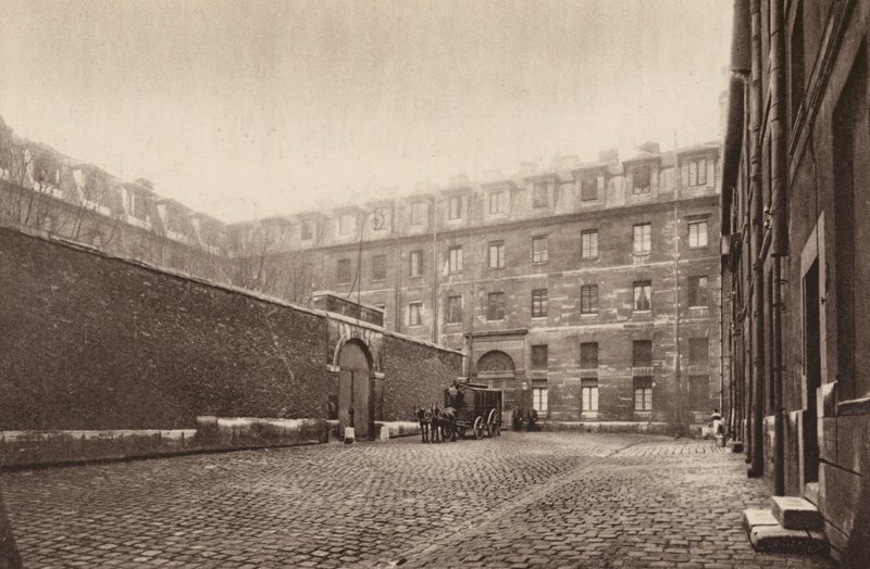 Parigi: Cortile interno di St-Lazare, la prigione delle donne da Henri Manuel
