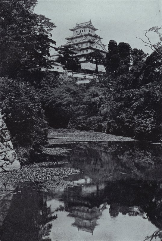 Un Castello Feudale, dal Fossato da Herbert Ponting