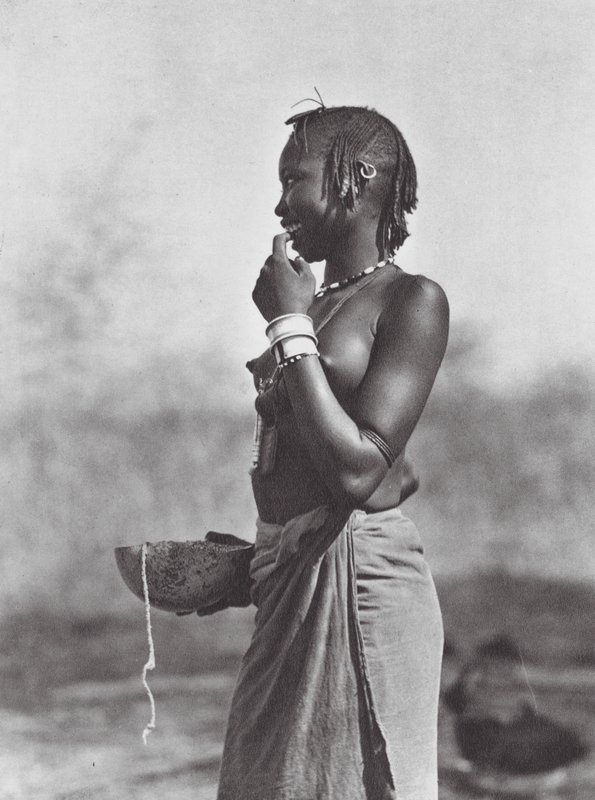 Africa: Ragazza Eliri dalle montagne di Dar Nuba da Hugo Adolf Bernatzik