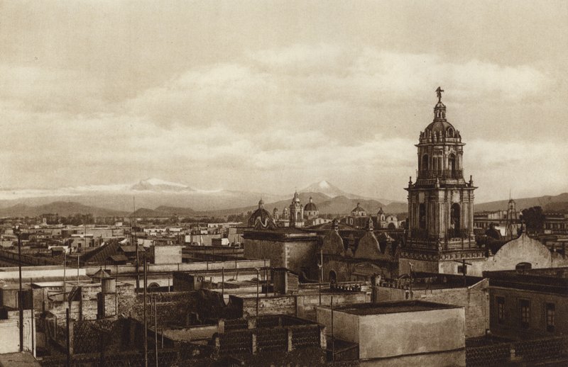 Messico: Capitale Mejico, vista parziale orientale (foto b/n) da Hugo Brehme