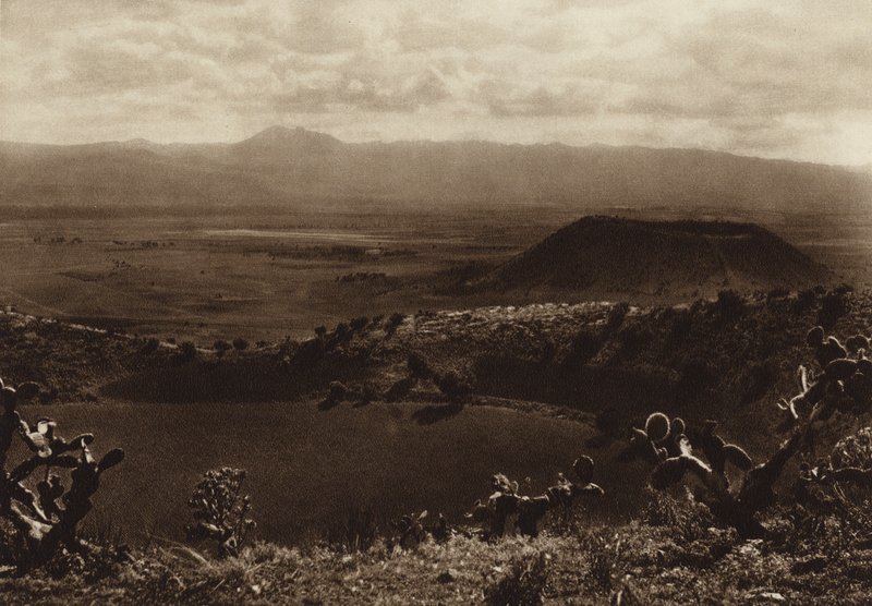 Messico: La Caldera, vulcani spenti nei dintorni della capitale Messico (foto b/n) da Hugo Brehme