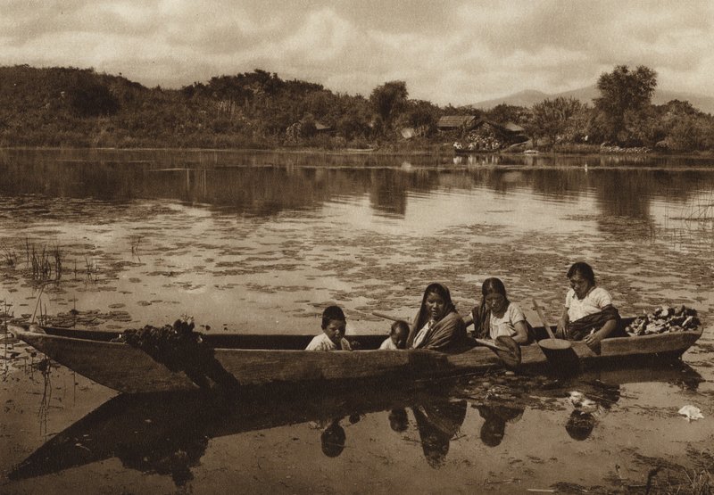 Messico: Laguna de Patzcuaro (foto b/n) da Hugo Brehme