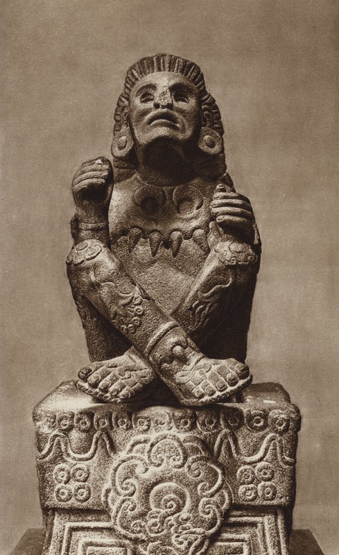 Messico: Xochipilli con maschera, Museo Nazionale (foto b/n) da Hugo Brehme