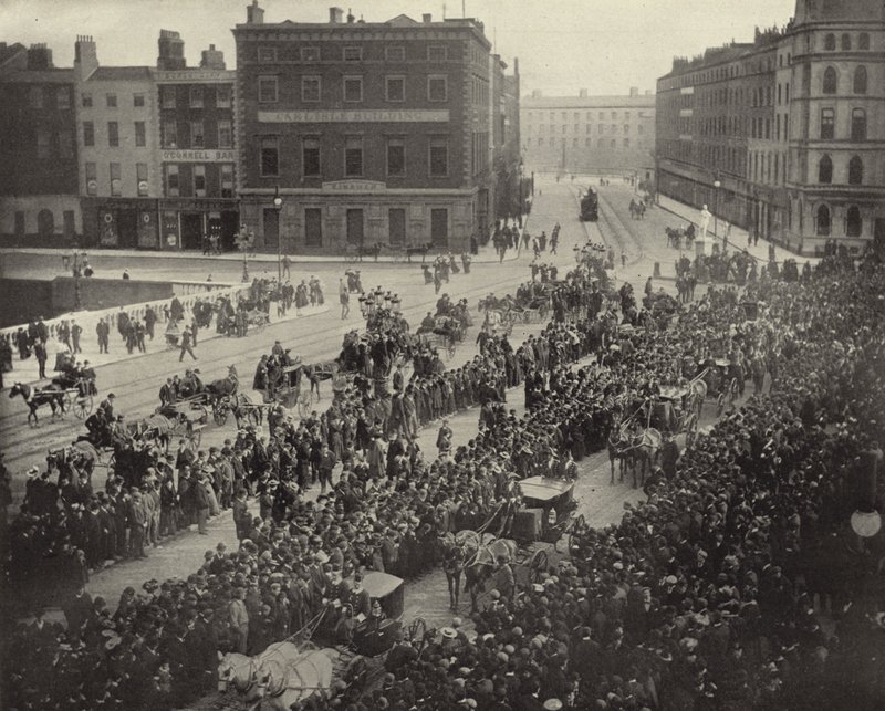 Processione commemorativa di Parnell, Dublino (foto in bianco e nero) da Irish Photographer