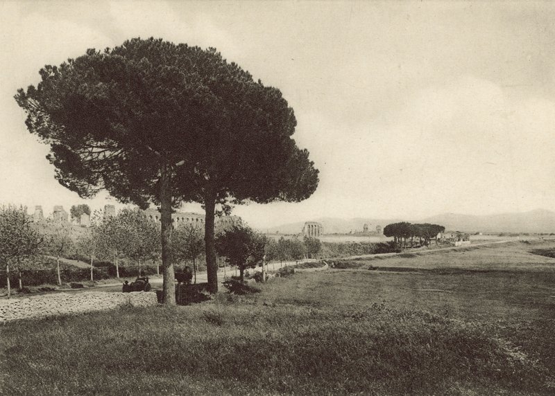 Acquedotto di Claudio sulla nuova Via Appia da Italian Photographer