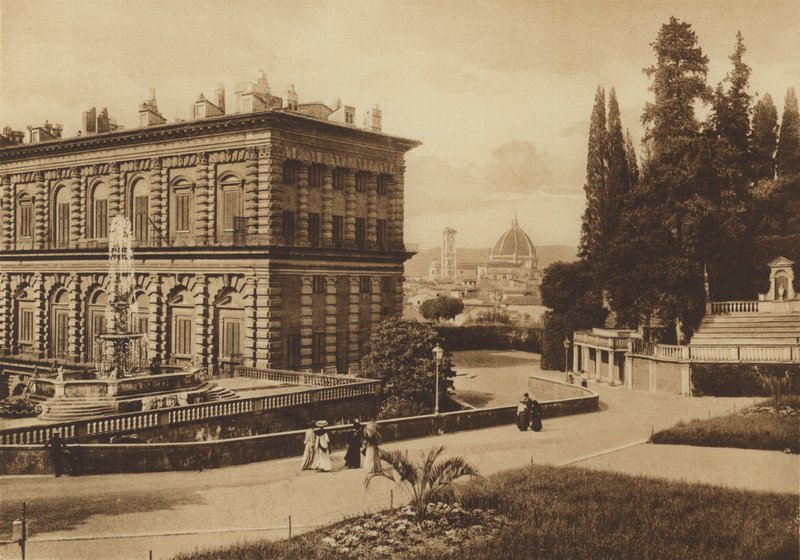 Firenze: Palazzo Pitti, Parte Posteriore da Italian Photographer