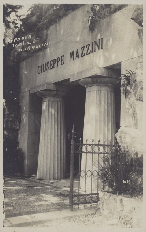 Genova, Tomba di Giuseppe Mazzini da Italian Photographer