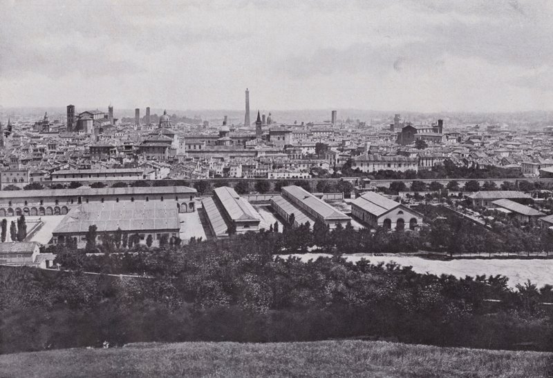 Italia: Bologna, panorama della città da Italian Photographer