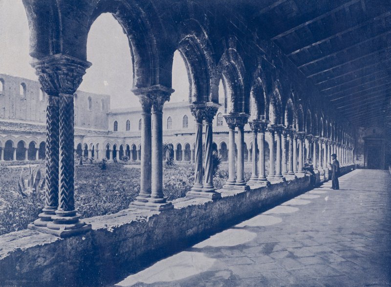 Italia: Monreale, chiostro benedettino da Italian Photographer