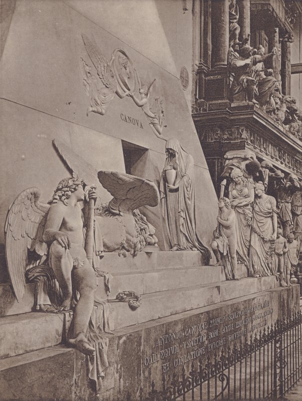 Monumento a Canova (foto in b/n) da Italian Photographer