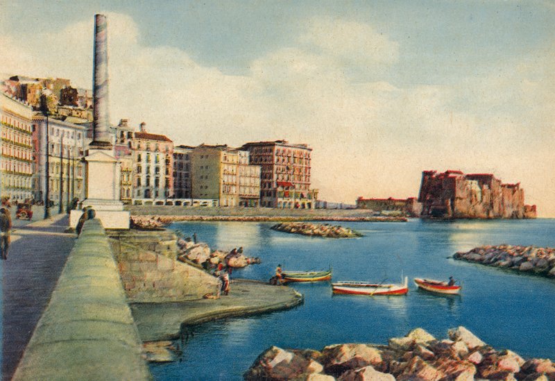 Napoli / Naples: Via Partenope e Castel Dell