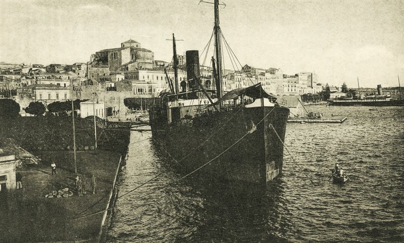 Panorama dal Porto (b/w photo) da Italian Photographer